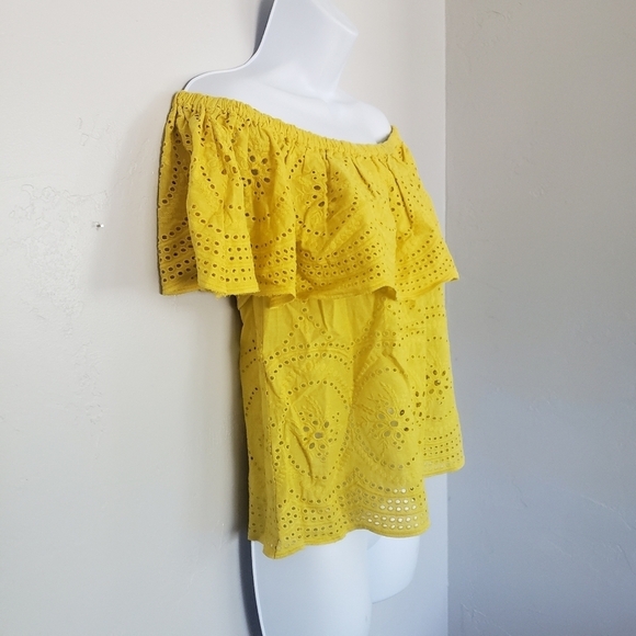 Cupcakes and Cashmere Yellow Eyelet Lace Blouse XS - Picture 4 of 7
